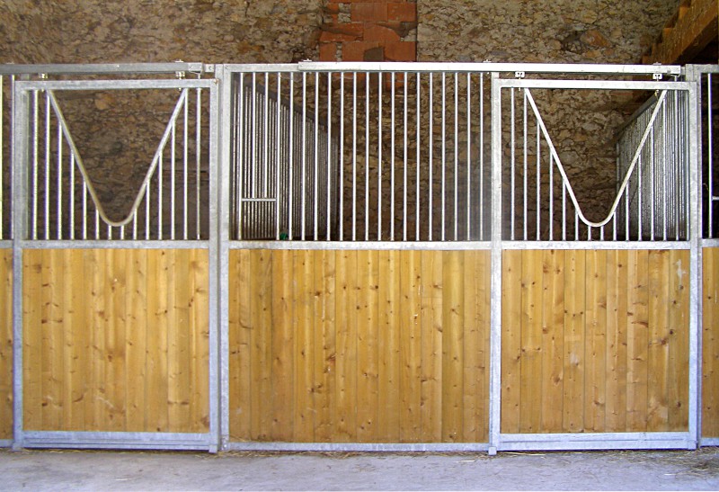 Box à chevaux des écuries du gîte équestre