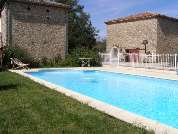 Piscine du gîte équestre et de la maison d'hôtes