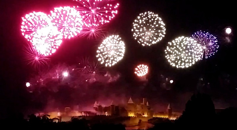 Feu d'artifice à la cité de Carcassonne le 14 juillet 2015