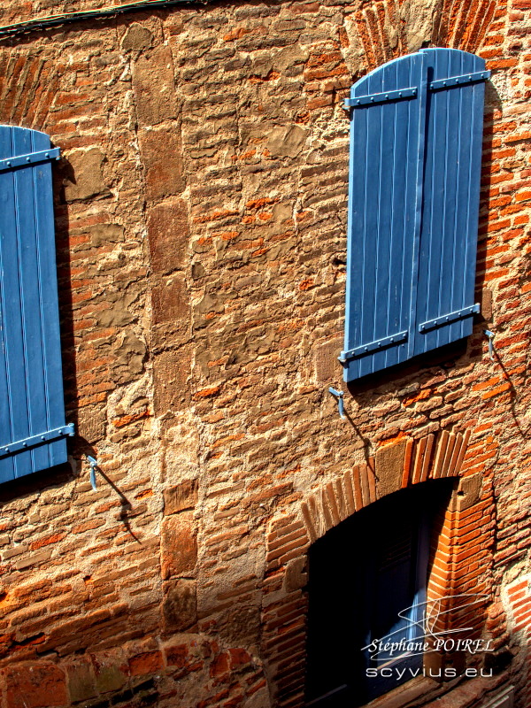 Volets et briques du vieux Albi